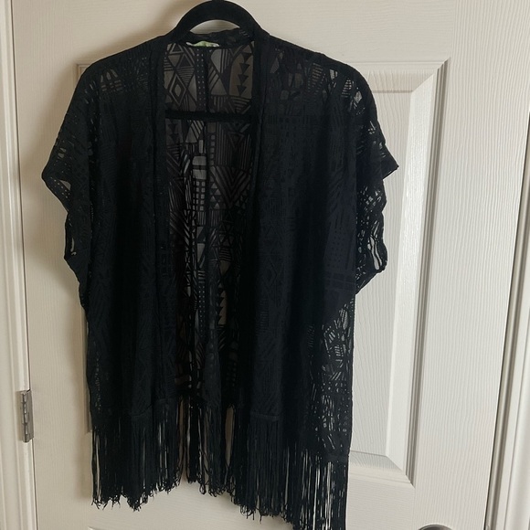 Olive Tree woman’s Black Fringe Kimono Cardigan S/M - Picture 2 of 6